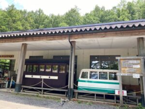 森林鉄道記念館　理髪車など